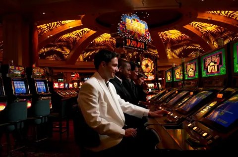 The Psychology of Slots, Why Do We Love Them?